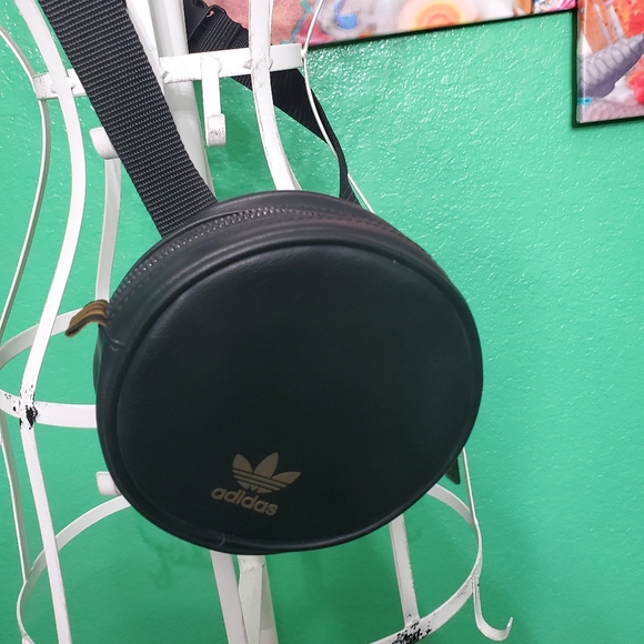 Adidas Black Circuliar Fanny Pack - Picture 3 of 6